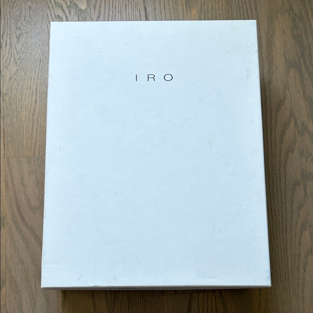 IRO Elegant White and black booties